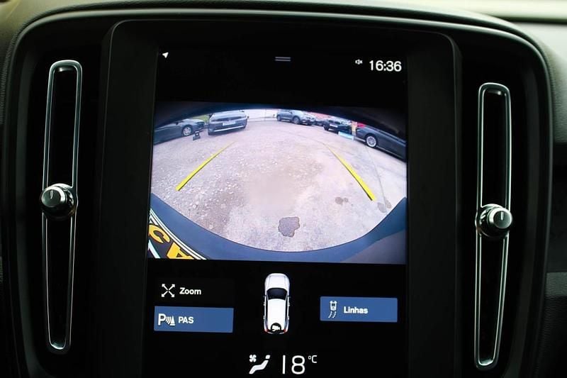 Usado Volvo XC40 129 HP (94 kW) 2023 Preto SUV