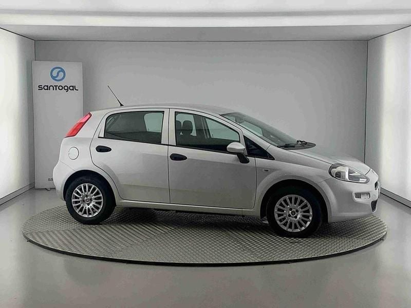 Cinzento Usado 2017 Fiat Punto Citadino | € 10.990 (Caro) - Imagem 1/4