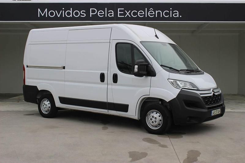 Branco Usado 2022 Citroën Jumper Monovolume | € 27.900 (Caro) - Imagem 1/4