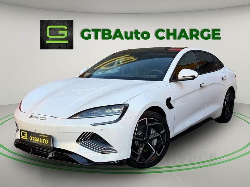 Branco Usado 2024 BYD Seal Sedan | € 43.500 (Preço justo) - Imagem 1/4