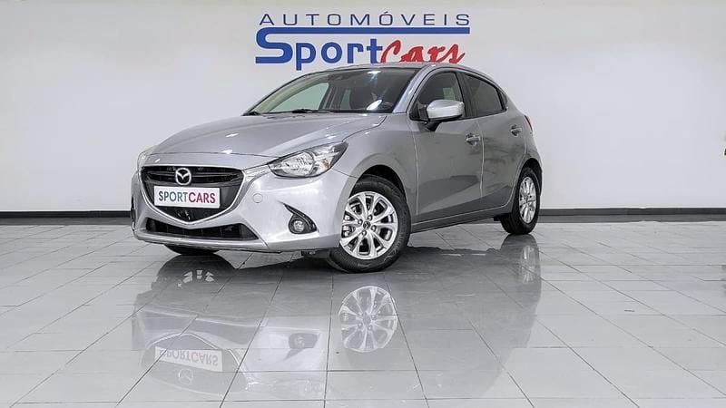 Cinza Usado 2017 Mazda 2 Evolve | € 12.250 (Preço justo) - Imagem 1/4