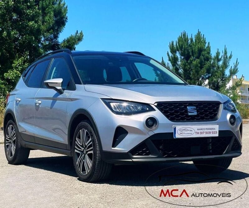Cinza Usado 2023 Seat Arona Xperience SUV | € 17.890 (Preço justo) - Imagem 1/4
