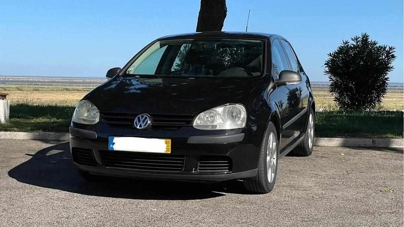 Preto Usado 2007 VW Golf V Citadino | € 5.800 - Imagem 1/4