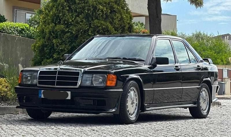 Usado Mercedes 190 118 HP (86 kW) 2000 Preto Sedan