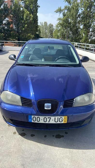 Azul Usado 2002 Seat Ibiza | € 1.800 (Bom preço) - Imagem 1/4