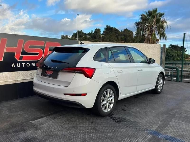 Usado Skoda Scala Ambition 95 HP (69 kW) 2022 Branco Citadino