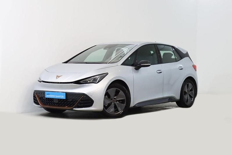 Cinzento Usado 2023 Cupra Born Citadino | € 27.500 (Preço justo) - Imagem 1/4