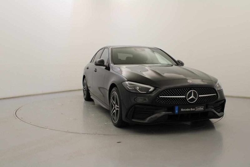 Preto Usado 2023 Mercedes C300 Sedan | € 54.990 (Preço justo) - Imagem 1/4