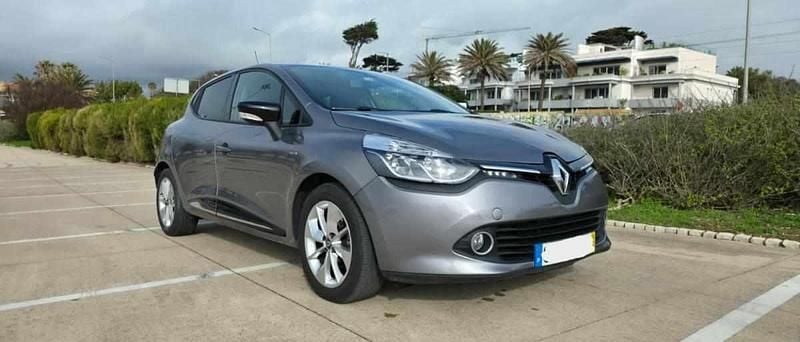 Cinzento Usado 2016 Renault Clio IV Citadino | € 8.500 (Super Preço) - Imagem 1/4
