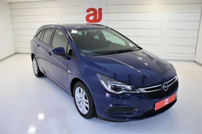 Azul Usado 2018 Opel Astra Edition Carrinha | € 12.740 (Preço justo) - Imagem 1/4