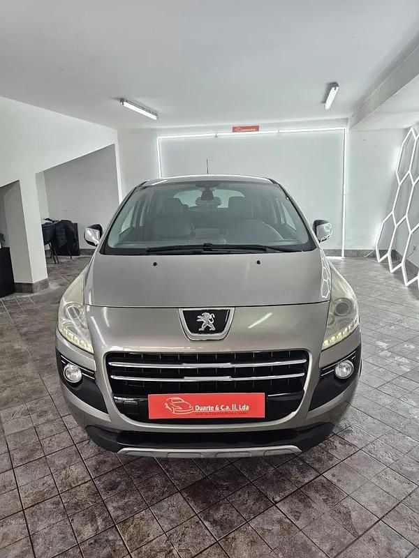 Usado Peugeot 3008 200 HP (147 kW) 2013 Dourado Carrinha