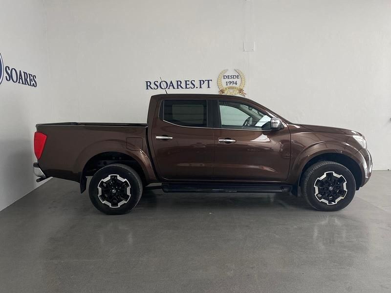 Usado Nissan Navara N-Connecta 163 HP (119 kW) 2020 Castanho Pickup
