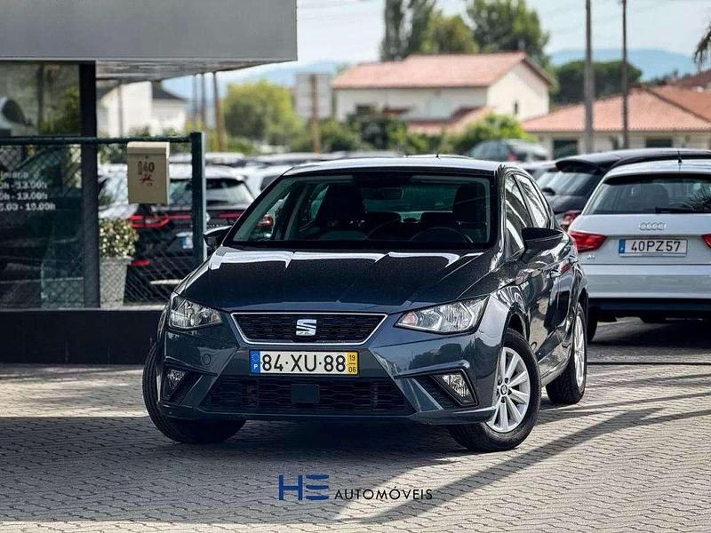 Cinzento Usado 2019 Seat Ibiza Style Sedan | € 13.990 (Preço elevado) - Imagem 1/4