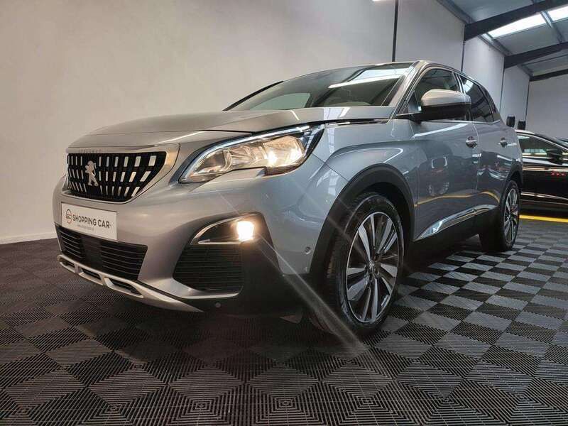 Cinzento Usado 2018 Peugeot 3008 | € 19.900 (Preço elevado) - Imagem 1/4