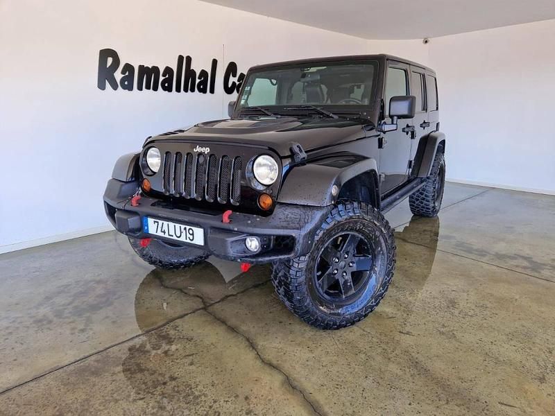 Usado Jeep Wrangler Sahara 200 HP (147 kW) 2011 Preto SUV