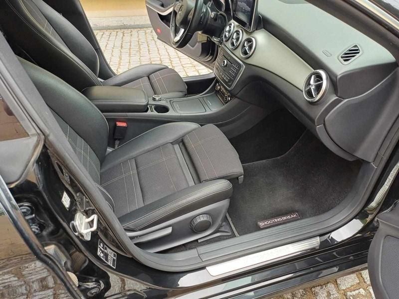 Usado Mercedes CLA200 Shooting Brake 136 HP (100 kW) 2015 Preto Carrinha