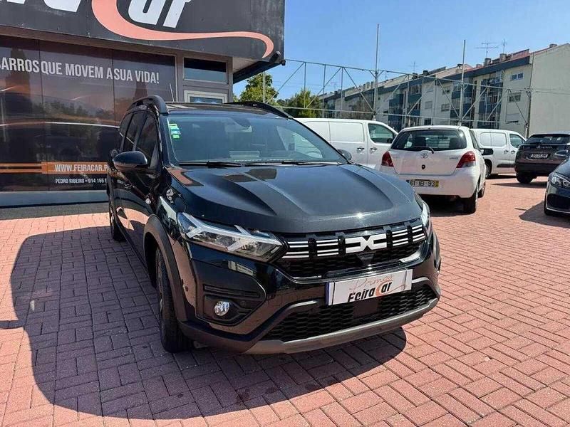 Usado Dacia Jogger 101 HP (74 kW) 2023 Preto Monovolume