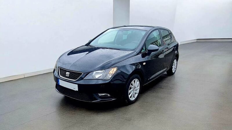 Preto Usado 2015 Seat Ibiza Reference Citadino | € 12.250 (Caro) - Imagem 1/4