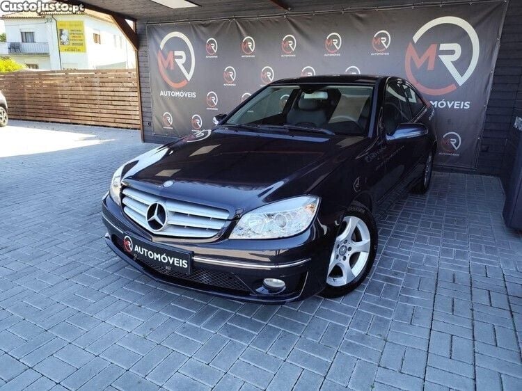 Preto Usado 2009 Mercedes CLC200 Citadino | € 12.900 - Imagem 1/1