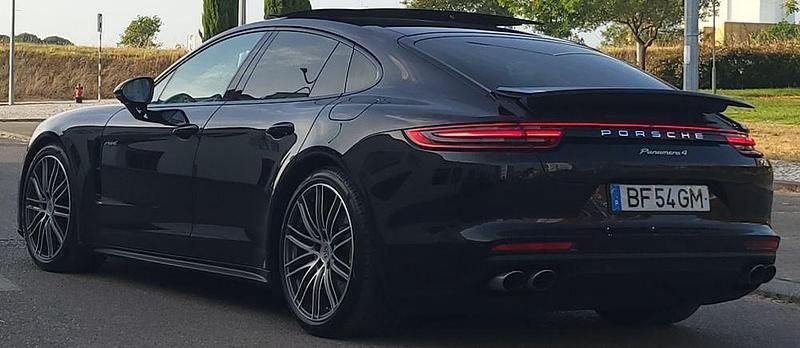 Usado 2019 Porsche Panamera Sedan | € 59.000 - Imagem 1/4