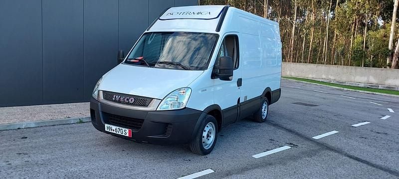 Usado Iveco Daily 100 HP (73 kW) 2010 Branco