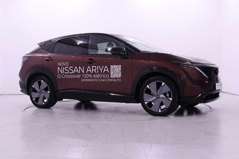 Vermelho Usado 2023 Nissan Ariya Evolve SUV | € 62.500 - Imagem 1/4