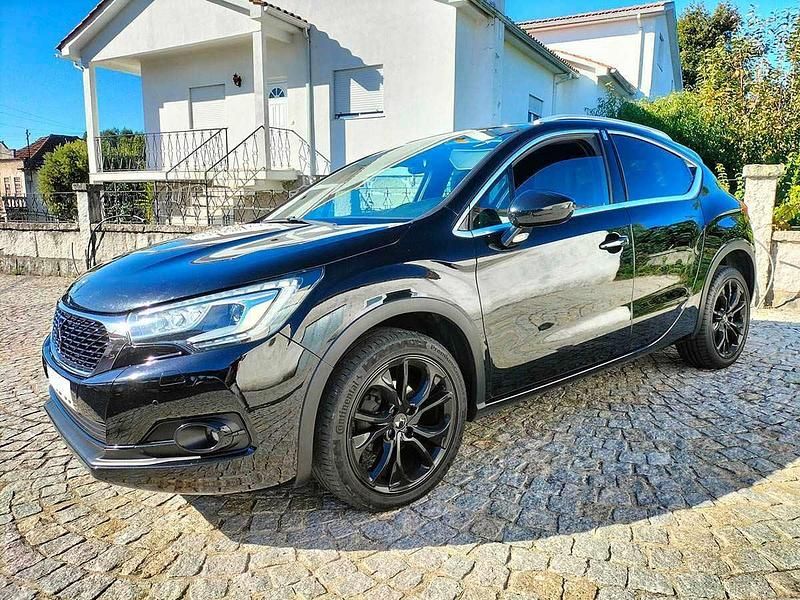 Usado DS Automobiles DS4 120 HP (88 kW) 2016 Preto Citadino