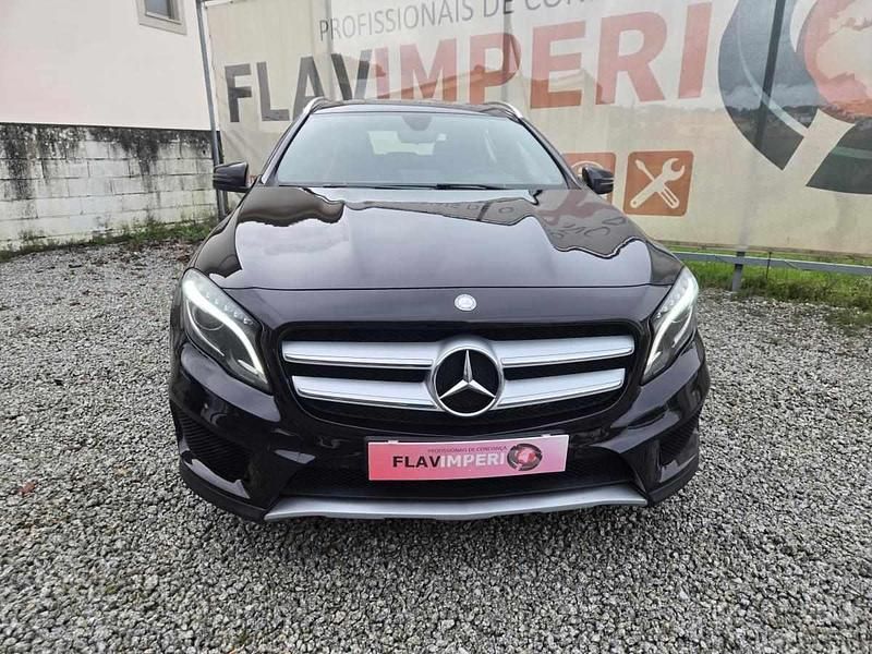 Usado Mercedes GLA180 109 HP (80 kW) 2015 Outra SUV