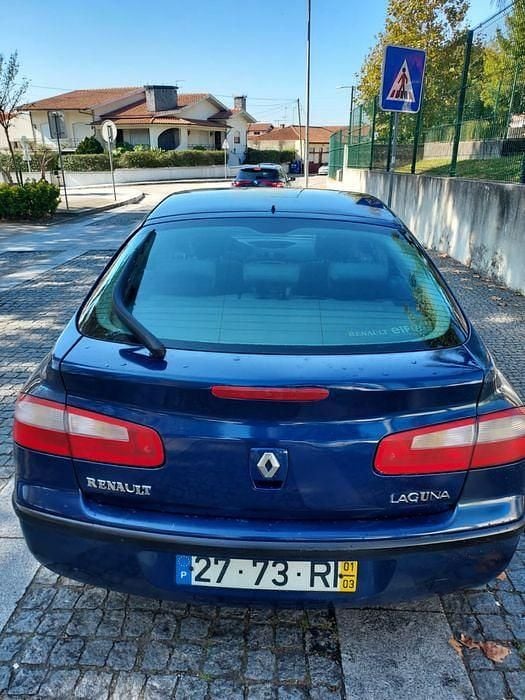 Usado 2001 Renault Laguna II Sedan | € 1.800 (Caro) - Imagem 1/4