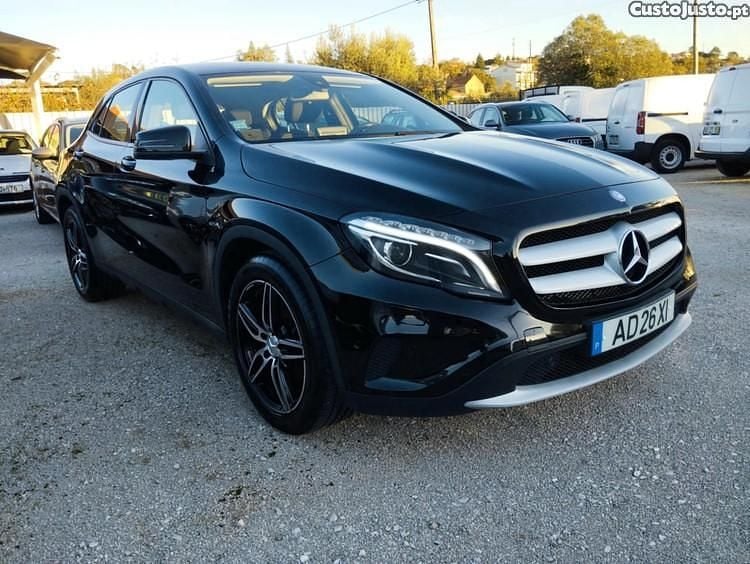 Preto Usado 2017 Mercedes GLA180 SUV | € 22.900 (Preço justo) - Imagem 1/1