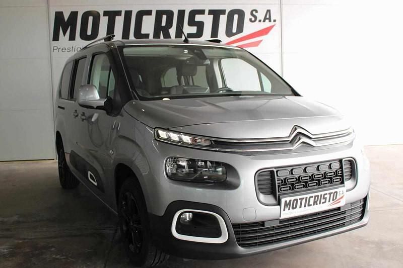 Cinzento Usado 2021 Citroën Berlingo Shine Monovolume | € 21.900 (Caro) - Imagem 1/4