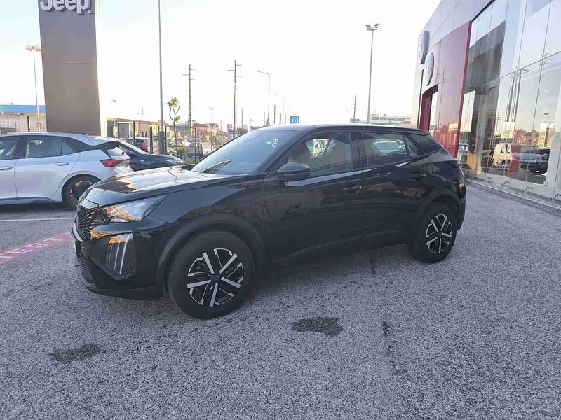 Usado Peugeot 2008 Style 102 HP (75 kW) 2025 Preto SUV