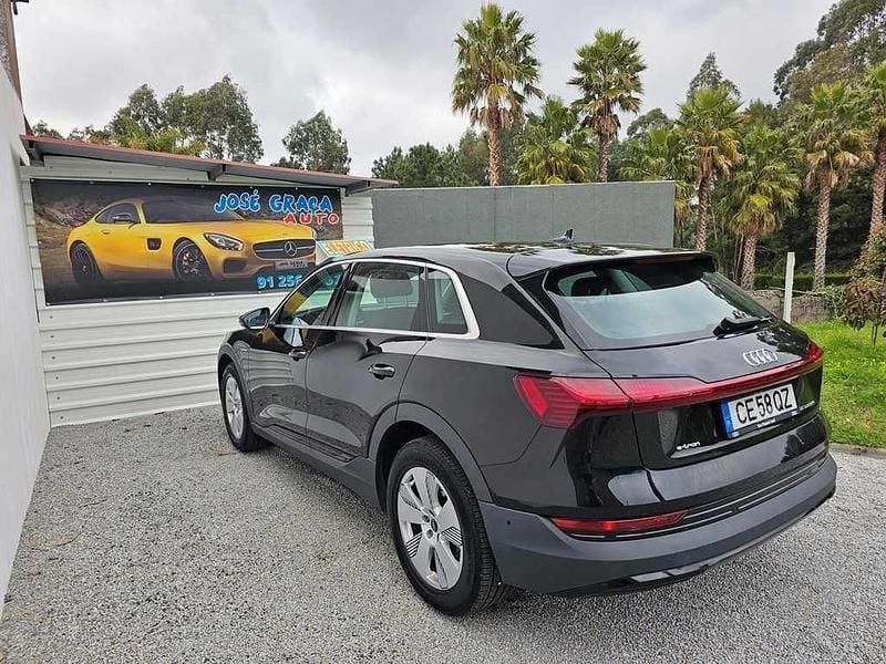 Usado Audi e-tron 300 kW (408 HP) 2020 Preto SUV
