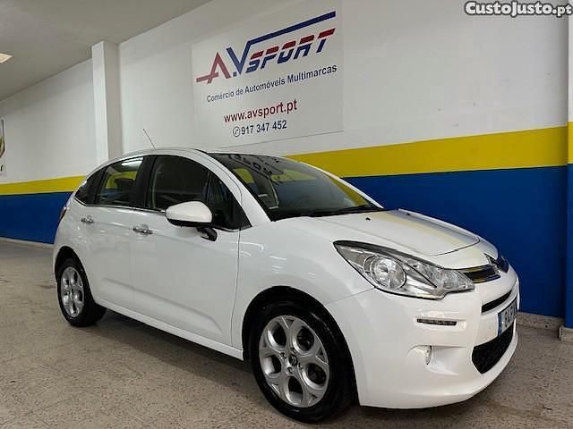 Branco Usado 2015 Citroën C3 PureTech Citadino | € 7.250 (Preço justo) - Imagem 1/1