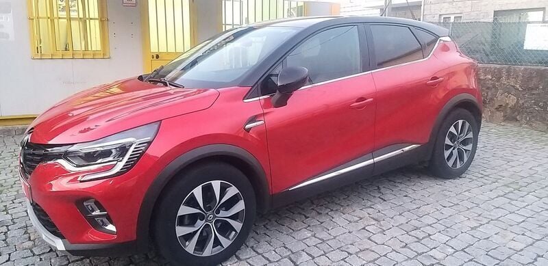 Vermelho Usado 2021 Renault Captur SUV | € 17.980 (Bom preço) - Imagem 1/4