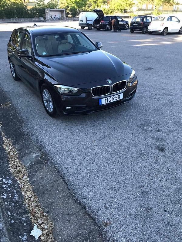 Outra Usado 2015 BMW 318 Carrinha | € 10.000 (Super Preço) - Imagem 1/4