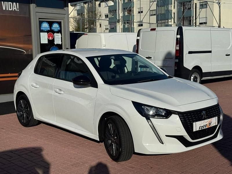 Branco Usado 2021 Peugeot 208 Active Citadino | € 14.500 (Preço justo) - Imagem 1/4