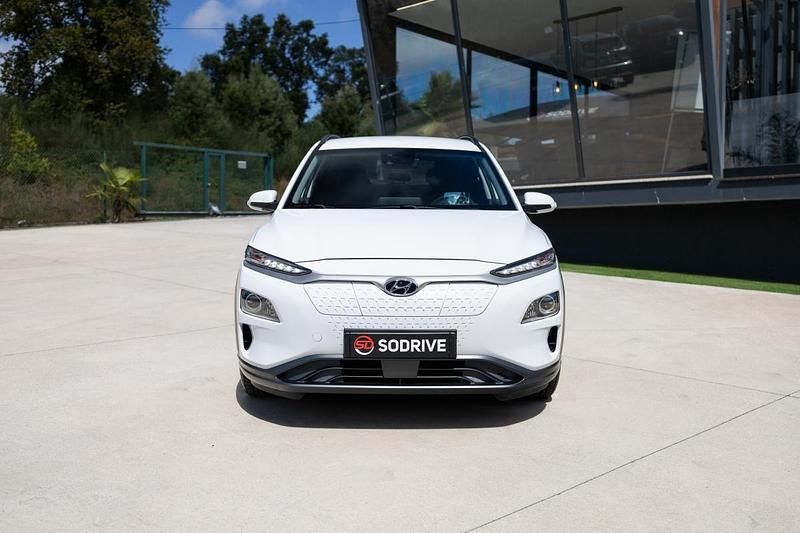 Usado Hyundai Kauai 100 kW (136 HP) 2021 Branco SUV