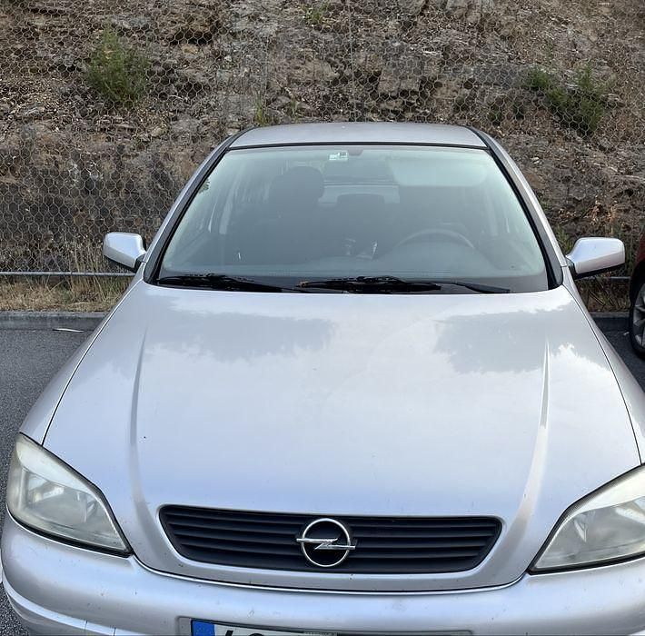 Usado 2001 Opel Astra Sedan | € 3.000 - Imagem 1/4