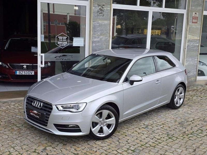 Cinza Usado 2014 Audi A3 Sport Coupé | € 14.450 (Bom preço) - Imagem 1/4