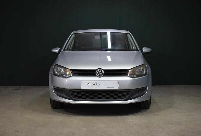 Cinzento Usado 2012 VW Polo Citadino | € 8.950 (Preço justo) - Imagem 1/4
