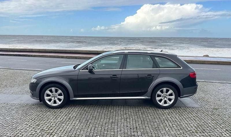 Usado Audi A4 Allroad 143 HP (105 kW) 2010 Antracite Carrinha