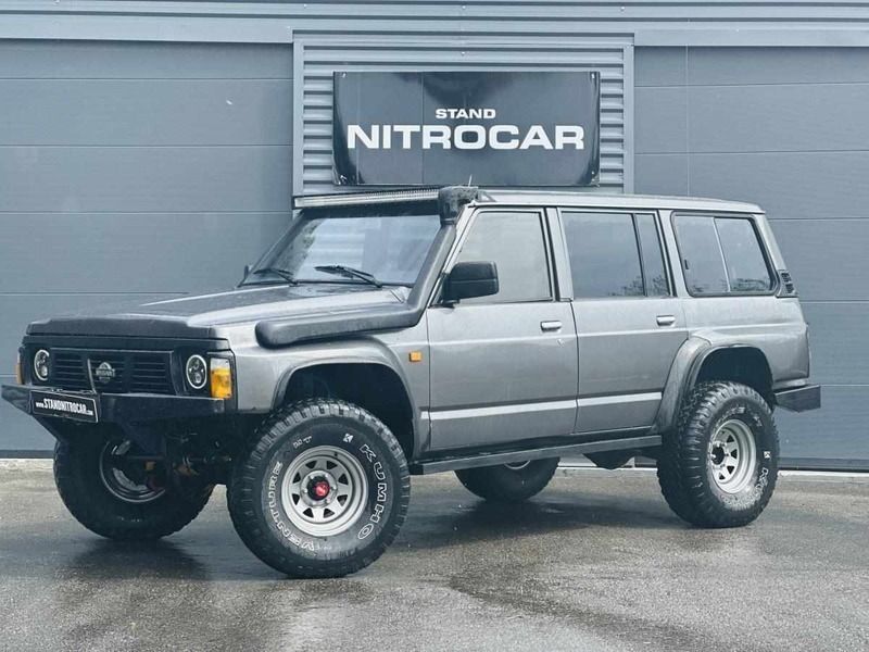 Cinzento Usado 1991 Nissan Patrol SUV | € 18.950 - Imagem 1/4