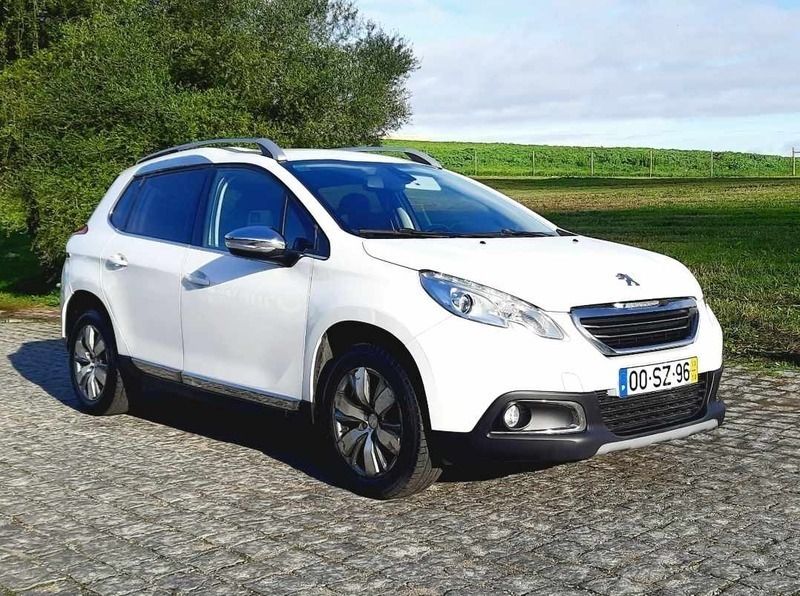 Branco Usado 2013 Peugeot 2008 SUV | € 8.470 (Bom preço) - Imagem 1/4
