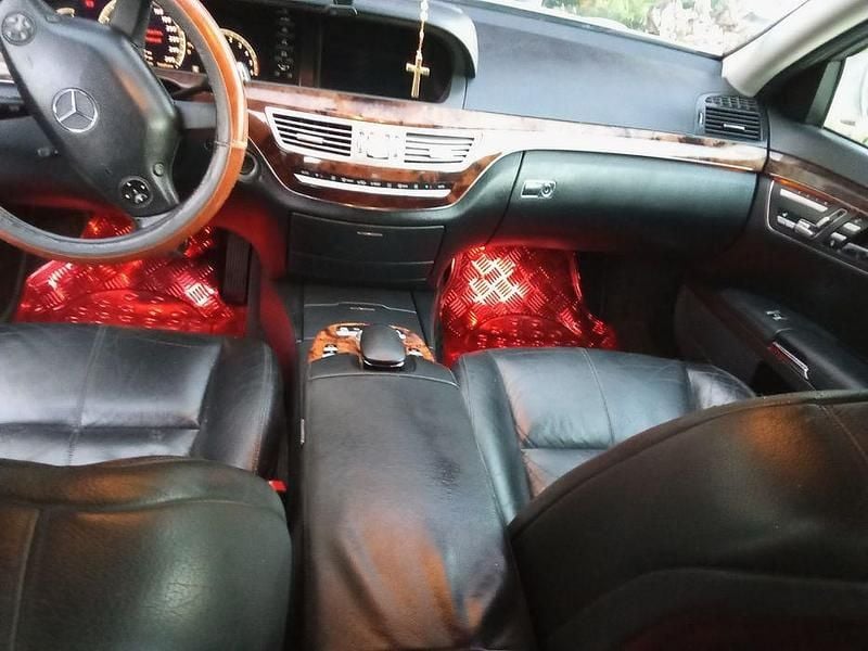 Usado 2008 Mercedes S320 Sedan | € 11.000 - Imagem 1/4