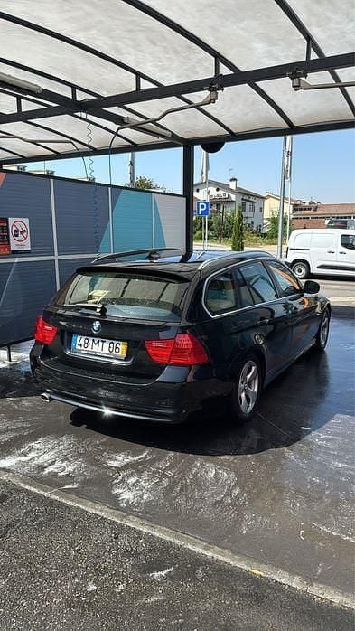 Usado 2012 BMW 320 Sedan | € 12.500 (Super Preço) - Imagem 1/4