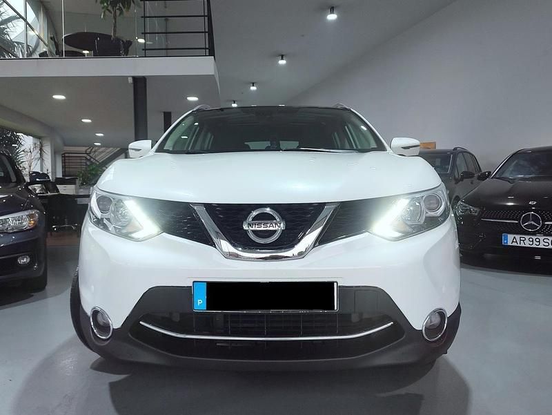 Usado Nissan Qashqai 110 HP (80 kW) 2017 Branco SUV