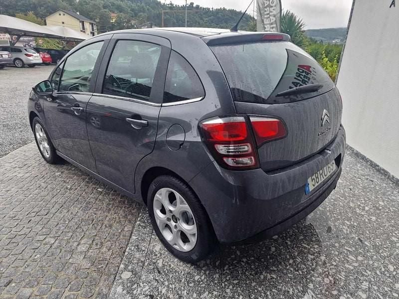 Usado Citroën C3 Seduction 82 HP (60 kW) 2016 Cinzento