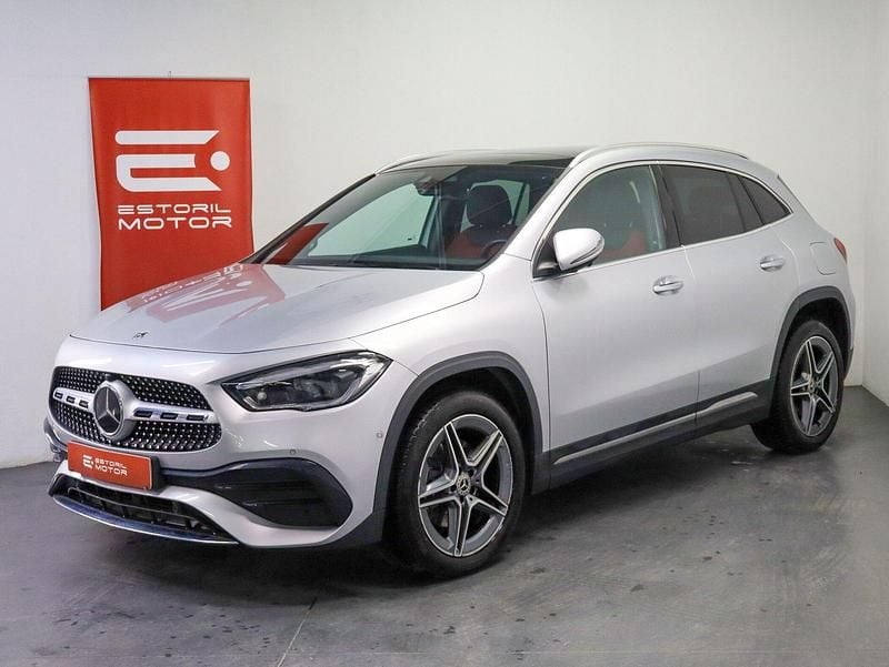 Cinza Usado 2022 Mercedes GLA250 AMG line SUV | € 37.500 (Bom preço) - Imagem 1/4