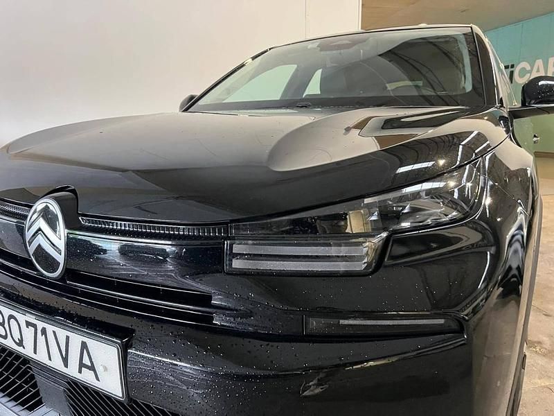 Usado Citroën C4 136 HP (100 kW) 2025 Preto SUV